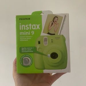 FujiFilm Instax mini 9
